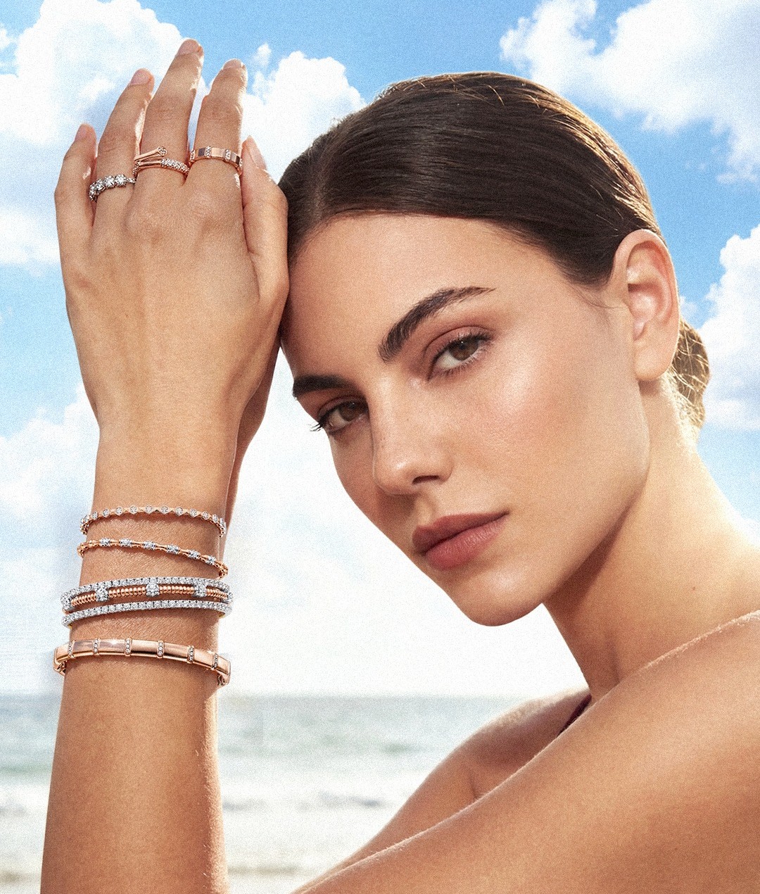 model gelang emas putih yang lagi trend, model gelang emas putih, model gelang emas putih terbaru, model gelang emas putih rantai, 