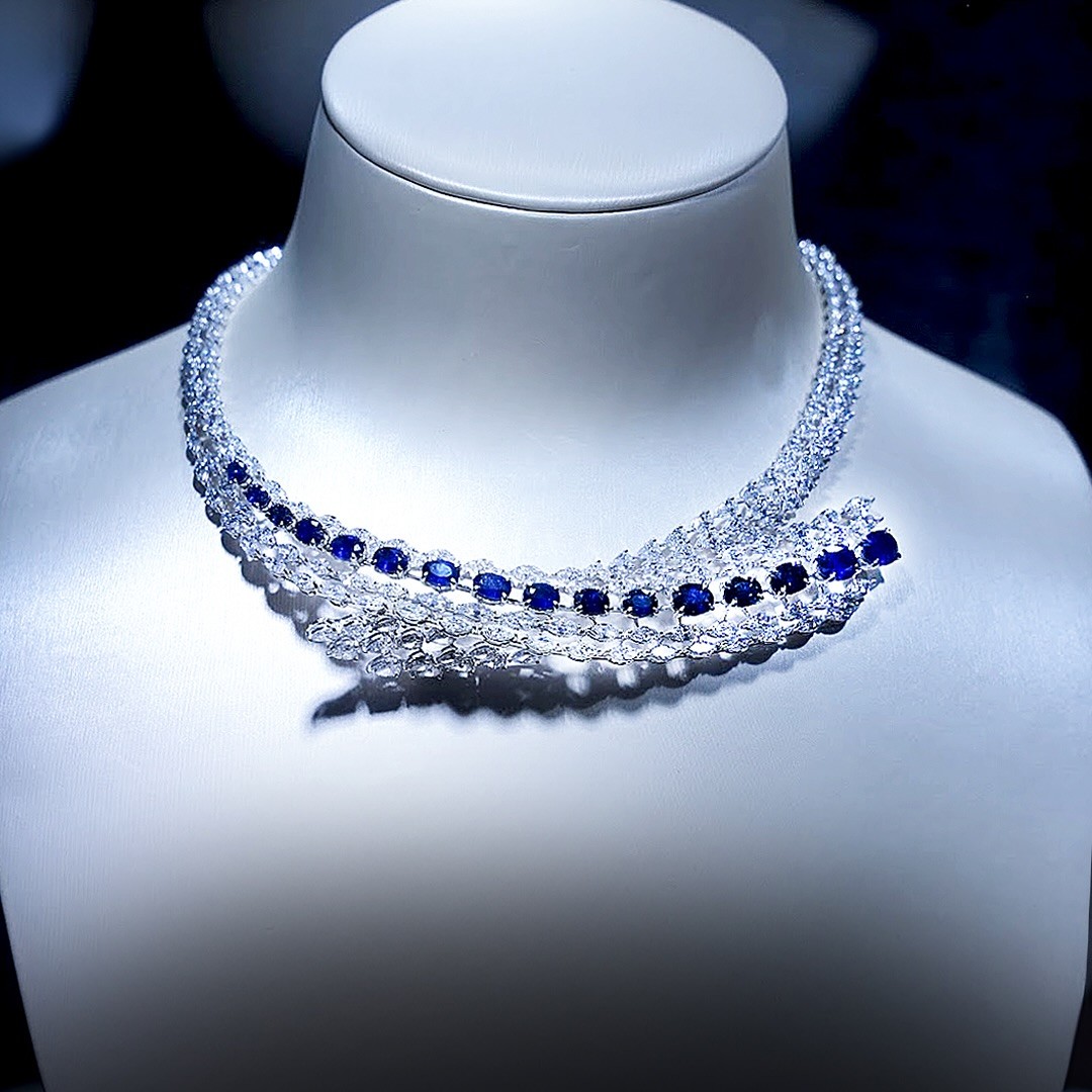 hadiah perhiasan kalung di hari ibu, hadiah perhiasan, hadiah hari ibu, hadiah hari ibu untuk istri, perhiasan kalung, 